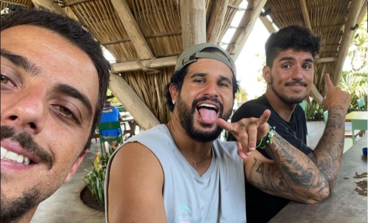 Máximos exponentes brasileños del surf conviven en El Zonte durante el Mundial de Surf maximos-exponentes-brasilenos-del-surf-conviven-en-el-zonte-durante-el-mundial-de-surf